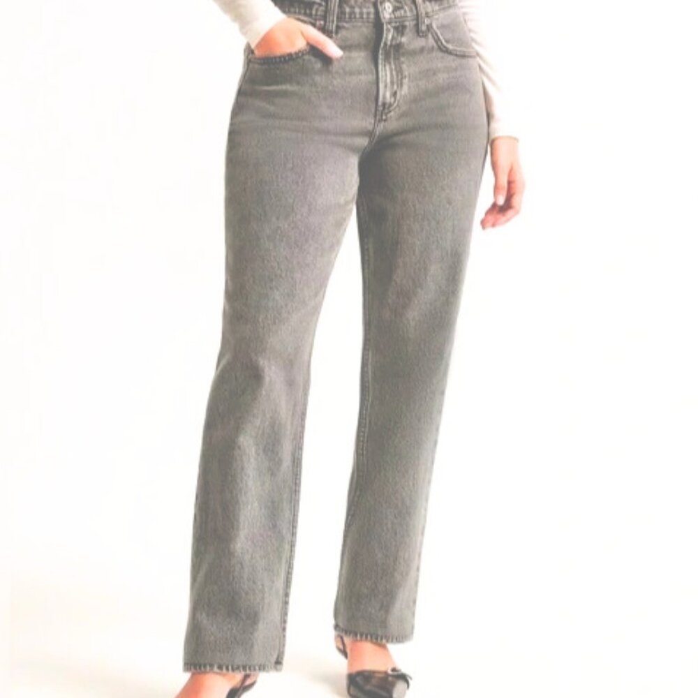 Abercrombie & Fitch Curve Love Jeans Size 28 Ultra High Rise 90's Straight Leg